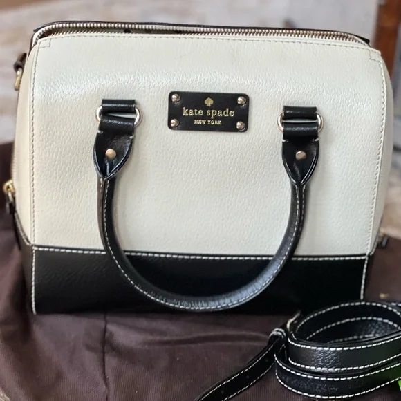 Kate Spade ♠️ Brand New Beautiful handbag or use it as crossbody. - Picture 2 of 10